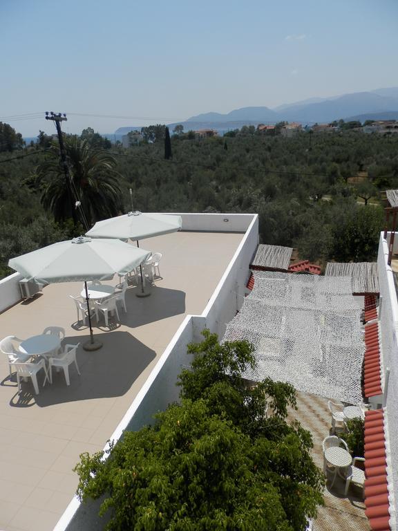 Aeolos Hotel Apartments Gythio Buitenkant foto