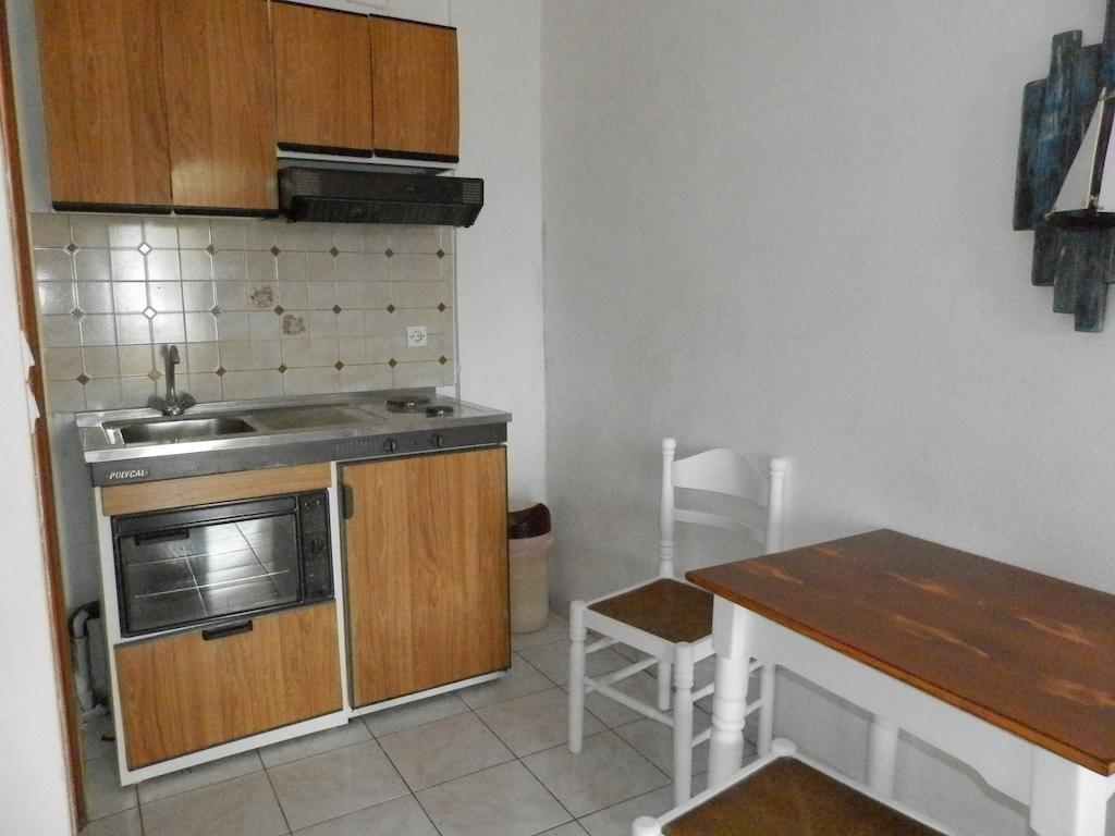 Aeolos Hotel Apartments Gythio Buitenkant foto
