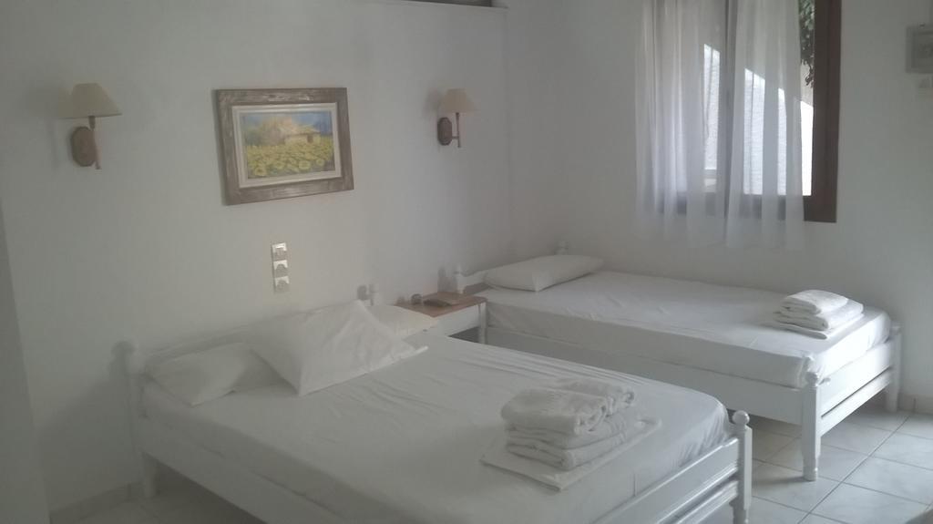 Aeolos Hotel Apartments Gythio Buitenkant foto