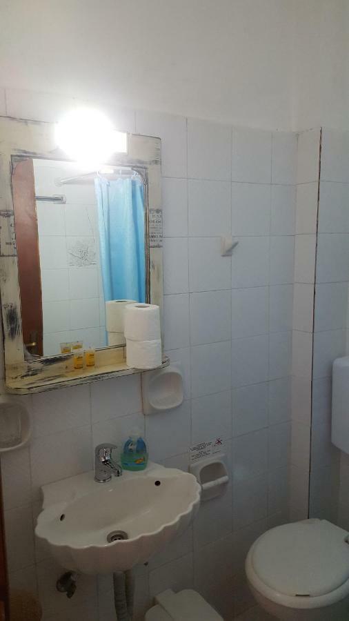 Aeolos Hotel Apartments Gythio Buitenkant foto