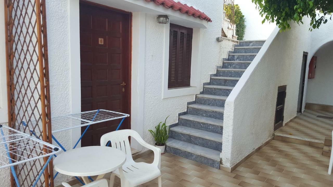 Aeolos Hotel Apartments Gythio Buitenkant foto