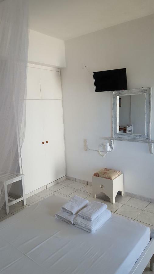 Aeolos Hotel Apartments Gythio Buitenkant foto